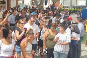  La chiquillería se purifica contra la pandemia en Lomo Magullo/Francisco Javier Santana.